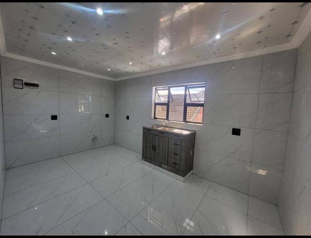 BUSINESS PROPERTY TO RENT IN BEREA